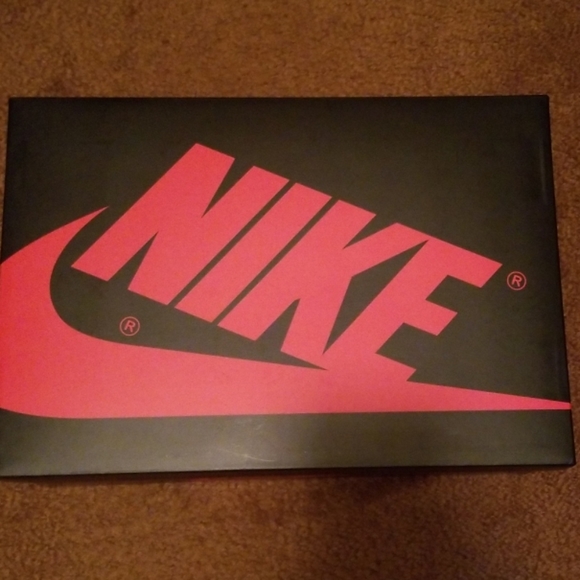 Nike Air Jordan 1 Retro High OG Pine Green 2.0 - Picture 3 of 7